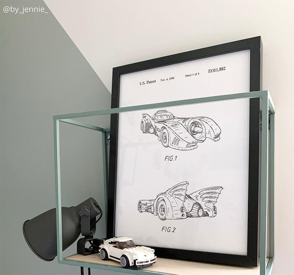 Børneværelsesindretning – Modelbil og plakat med patenttegning for Batmobilen